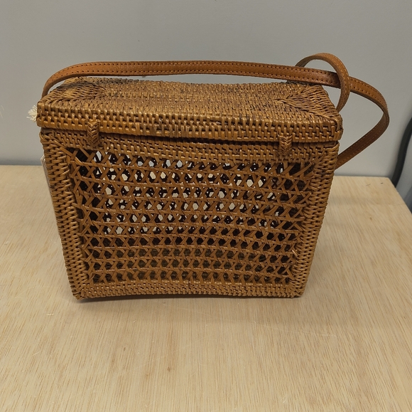 Bembien Flora Crossbody Bag - Picture 4 of 11